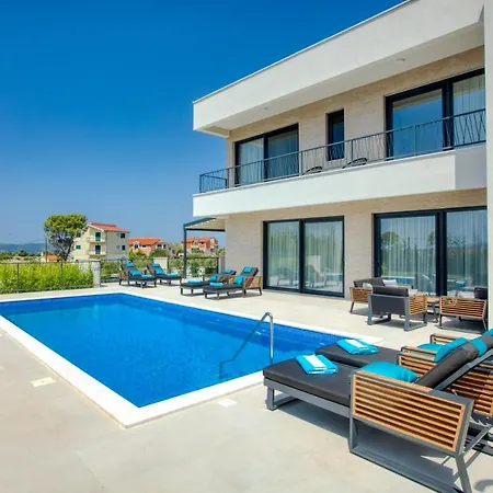 Villa Spuga *
