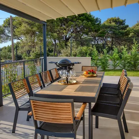 Spuga Villa Brodarica (Sibenik-Knin)