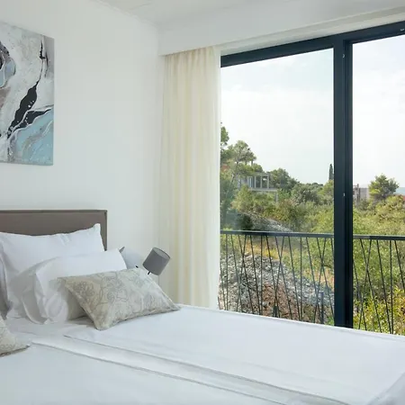 Spuga * Brodarica (Sibenik-Knin)