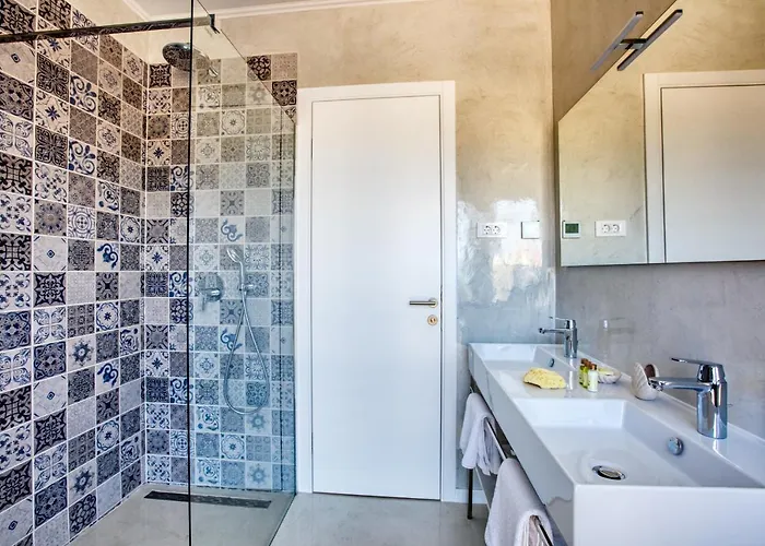 Spuga Brodarica (Sibenik-Knin)