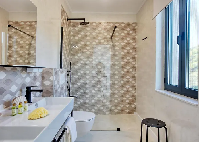 Spuga * Brodarica (Sibenik-Knin)